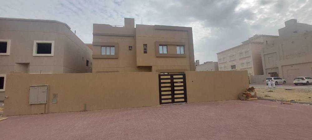 للبيع بيت حكومة في صباح الاحمد السكنية