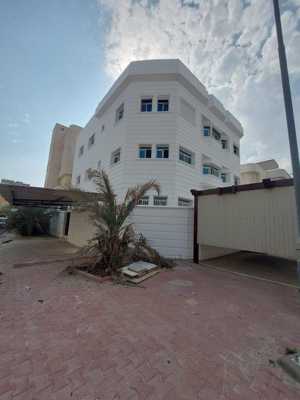 للإيجار فيلا في العدان قطعة ٢